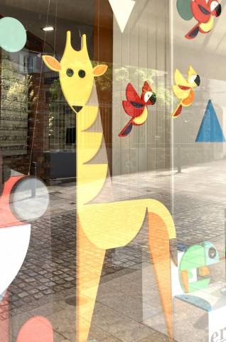 Sculpture Murale Girafe G�om�trique � Design Pop Art en Relief � Jaune Soleil