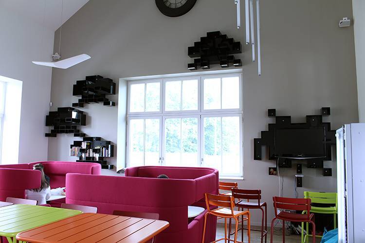 Etag�res SPACE INV